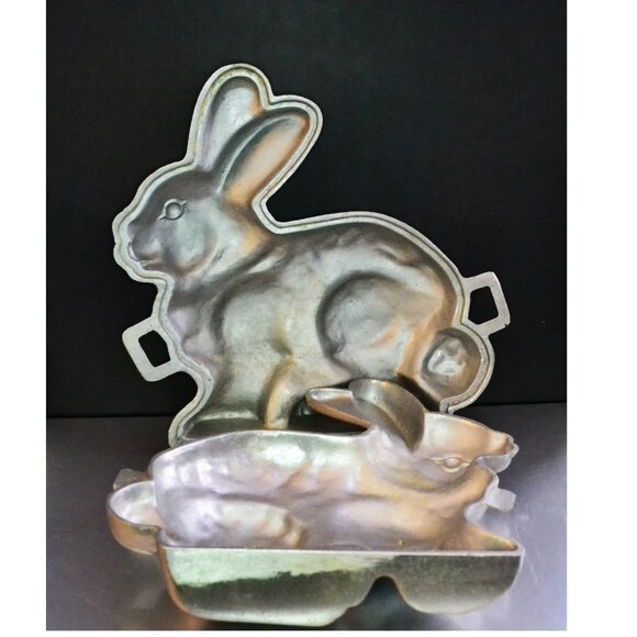 Cast Aluminum 10 Inch Chocolate Bunny Mold Candy Making Decor Farmhouse - Picture 5 of 6